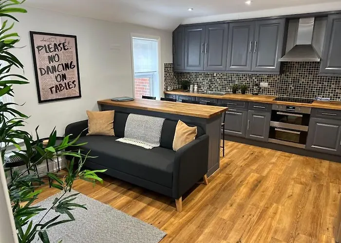 High Wycombe Centre- 2 Bed Flat