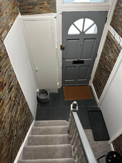 Centre- 2 Bed Flat High Wycombe